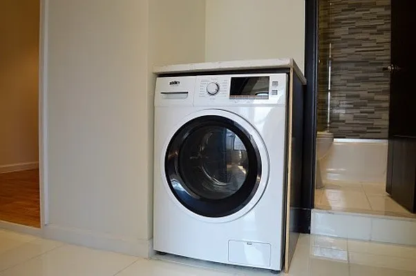 Rented by Walter & Samuels Inc | media 25