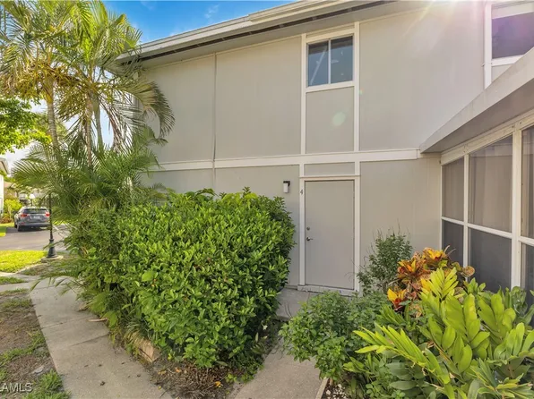 3284 Royal Canadian Trce APT 4, Fort Myers, FL 33907