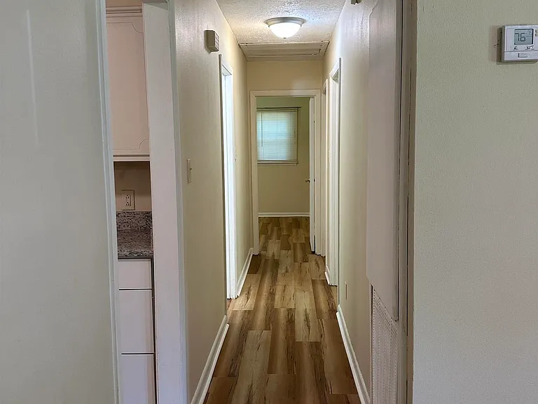 2302 Macy Ave — Photo 7