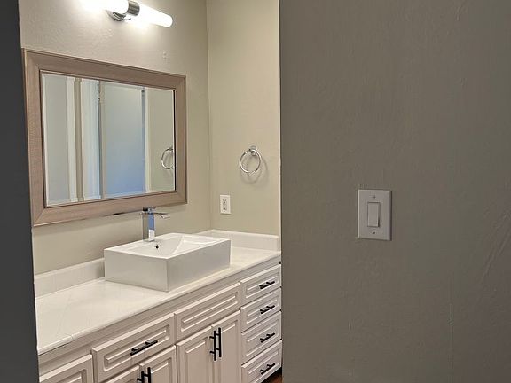 3rd image of 2224 O St APT 3