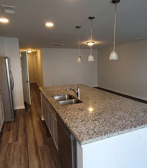 1135 Fairway Ln — Photo 7