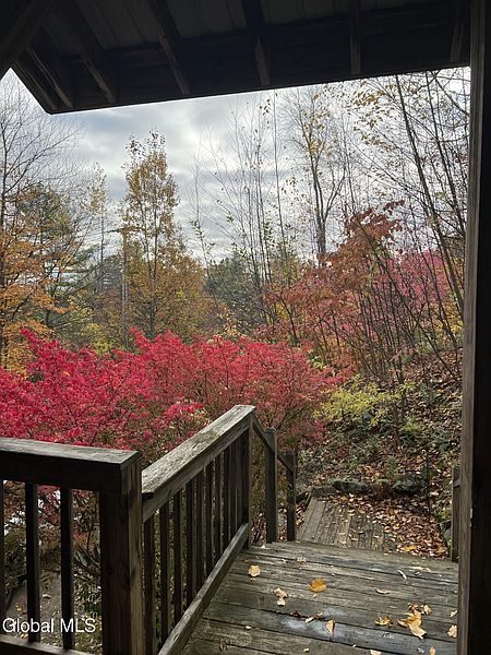 4th image of 935 Babcock Lake Road