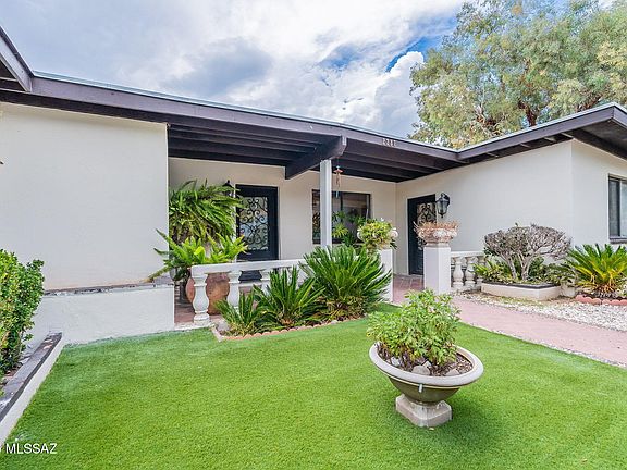 2nd image of 2287 N Calle Empalme