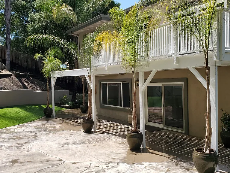 21800 Martinez St — Photo 15