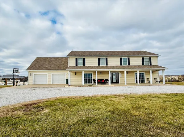 4721 Eleven Point Rd, Hannibal, MO 63401