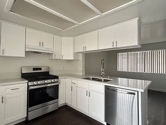 5th image of 13119 Doty Ave APT 6