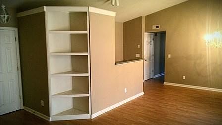 2nd image of 233 Ivy Glen Ct