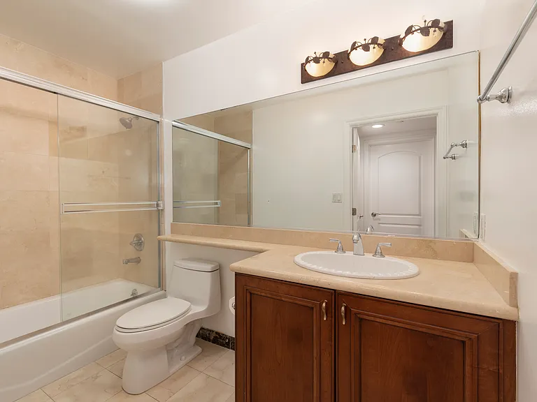 123 S Clark Dr #202 — Photo 16