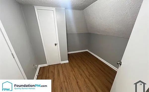 1229 Neptune St — Photo 10