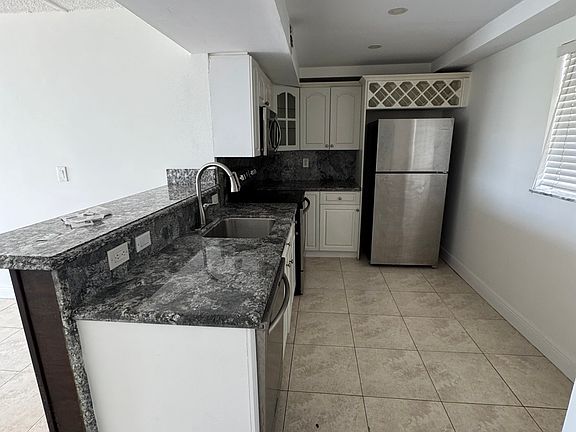 5th image of 14160 SW 86th St