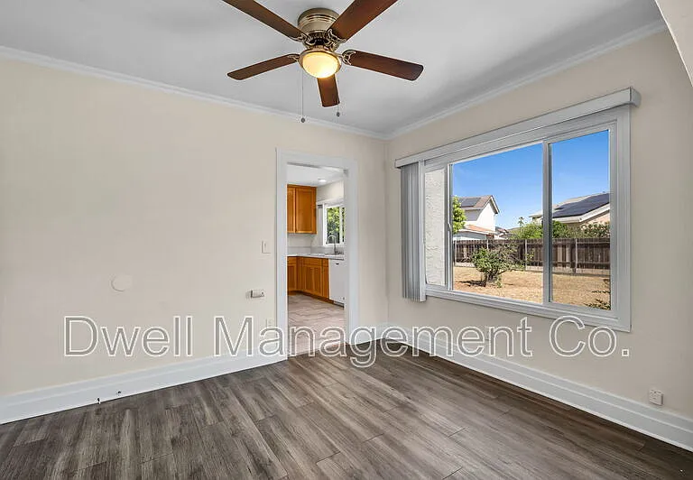 1430 Diamond Ln — Photo 9