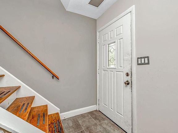 4th image of 3122 Lynn Dr