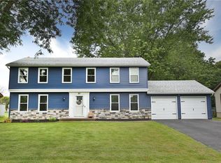 87 Cider Creek Ln, Rochester, NY 14616