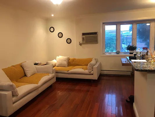 Rented by Papp Realty | media 16