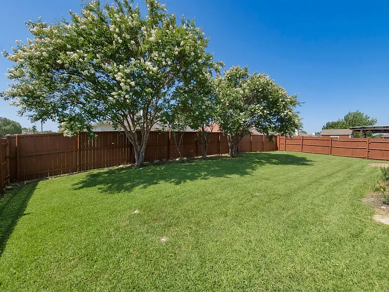 501 Denise St — Photo 18
