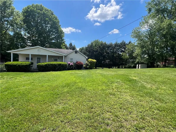 277 Widmer Ave, Lower Burrell, PA 15068