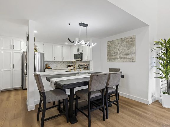 4th image of 5645 Friars Rd Unit 387