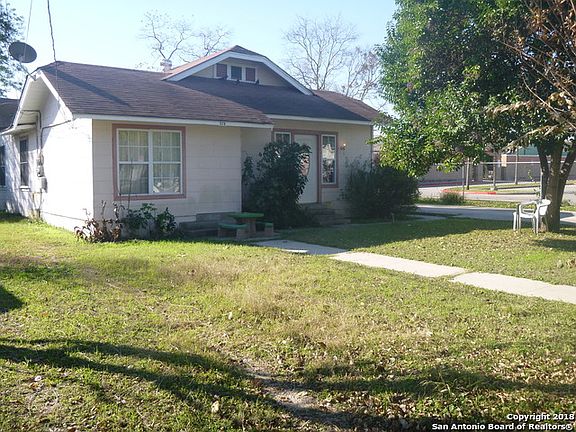 2nd image of 326 Robert E Lee St