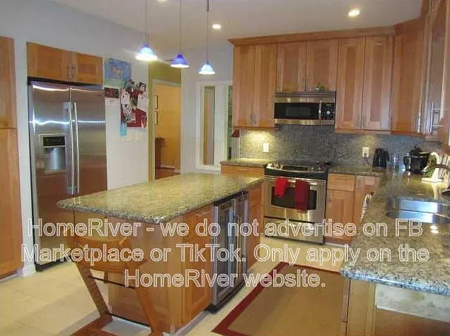 4 bed, 4.0 bath, 2797 sqft, $3,330 — Photo 2