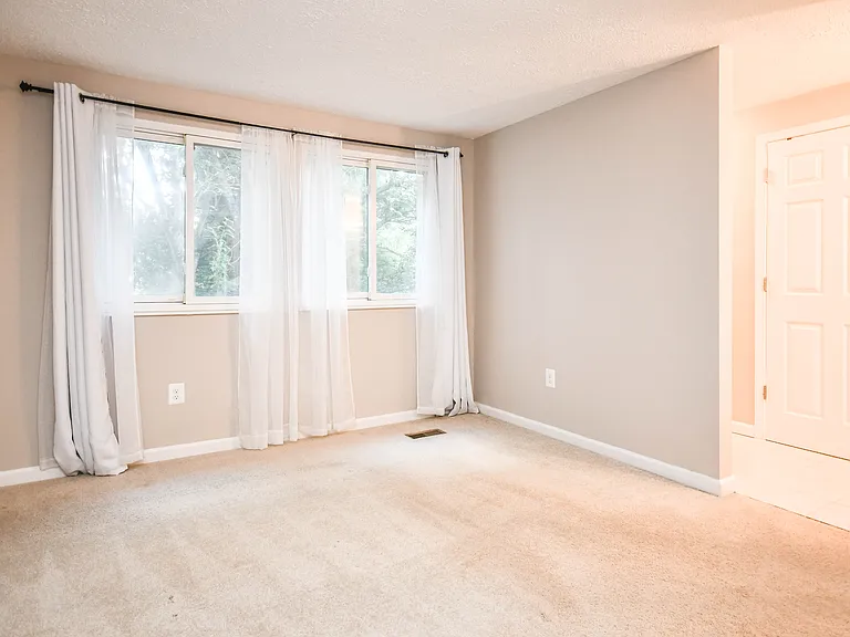 27 Cross Country Ct — Photo 15