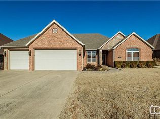 1601 Foxboro Ct, Bentonville, AR 72713