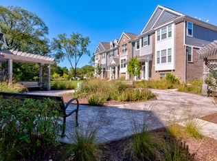 1447 N Charles Ave, Naperville, IL 60563