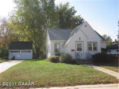 612 8th Ave E, Alexandria, MN, 56308