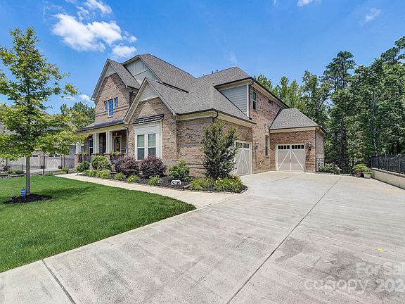 3rd image of 8606 Tosomock Ln