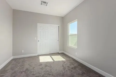 1014 E Odeum Ln — Photo 8