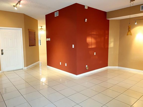 3rd image of 15529 Miami Lakeway N APT 107