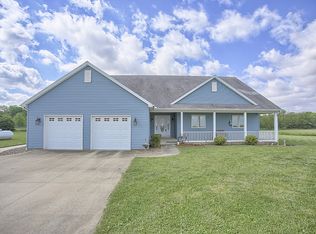 1567 County Road 200 N, Tolono, IL