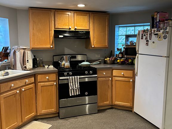 3rd image of 3831 N Hamlin Ave