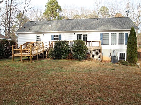 2nd image of 247 Parkway Dr