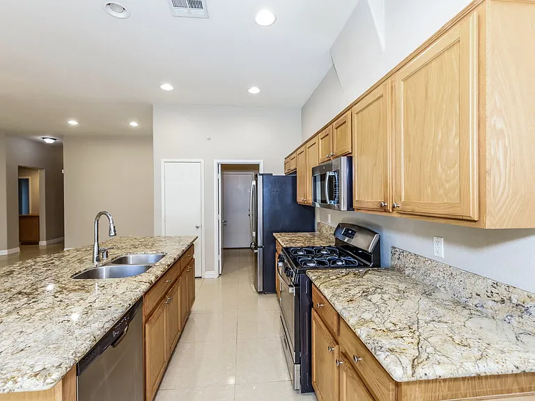 3370 Wasatch Cedars St — Photo 9