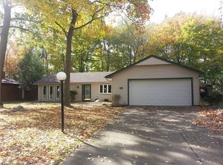 5698 Rock Point Cir, North Ridgeville, OH 44039