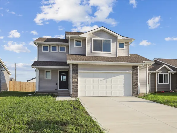 805 NW 3rd St, Bondurant, IA 50035