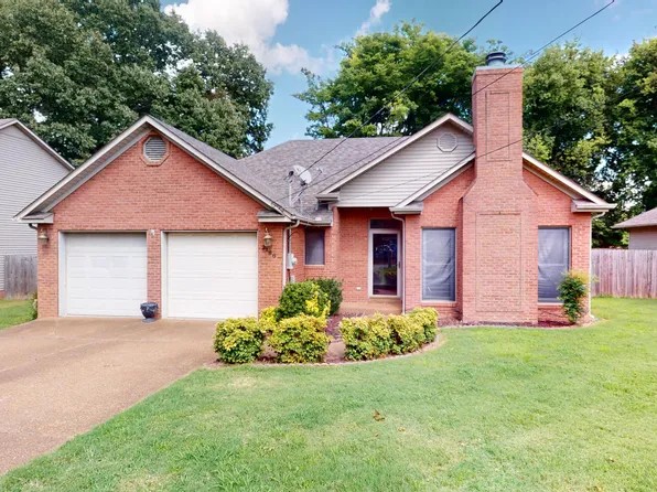 2186 Oakmont Ave, Dyersburg, TN 38024