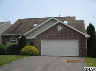 35 Tunbridge Ln, Carlisle, PA 17015