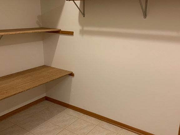 2nd image of 402 Twin Oak Dr #Tw408x