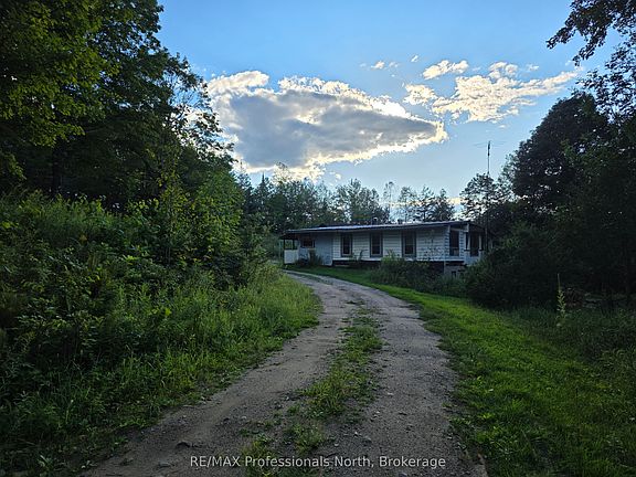 5th image of 1026 Puffer Rd