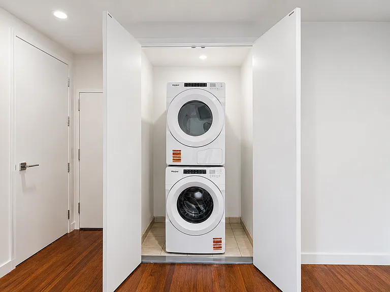 20 Terrace Pl #PHF — Photo 11