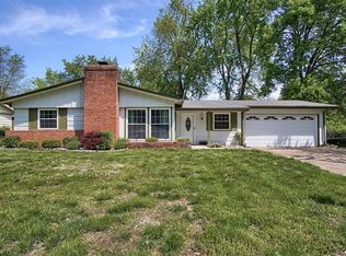 1037 Rutledge Dr, Belleville, IL 62221