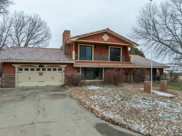 4423 Leighton Blvd, Miles City, MT 59301