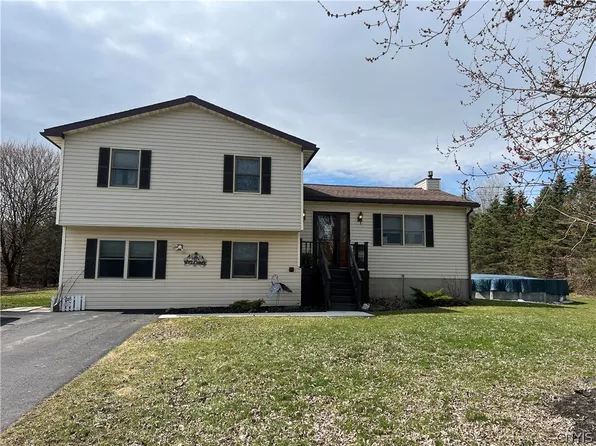 2911 Webb Rd, Cortland, NY 13045