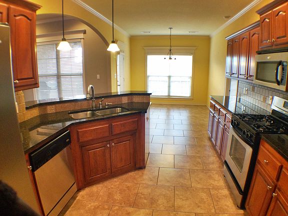 4th image of 2565 N Trafalger Dr