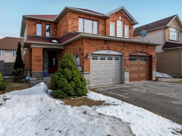 142 Leslie Ave, Barrie, ON L4N 9P4