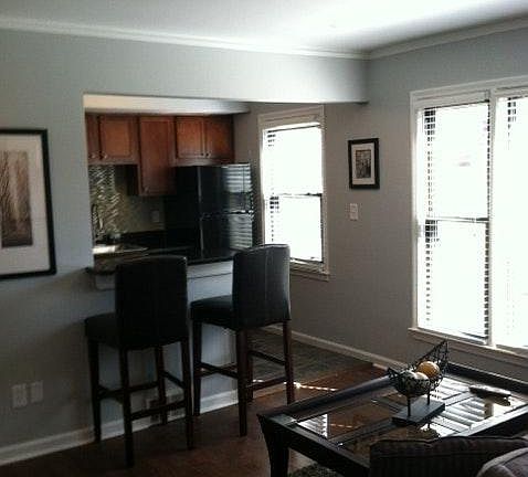 2nd image of 621 E Lincoln Ave