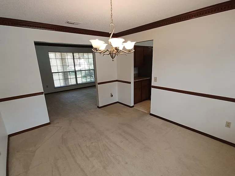 2295 Foxwood Dr — Photo 11