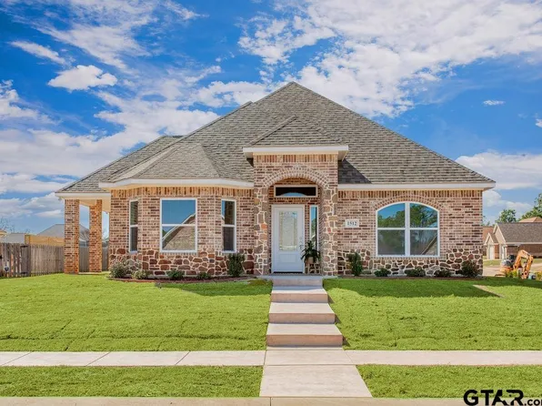 1512 White Bear Trl, Lindale, TX 75771