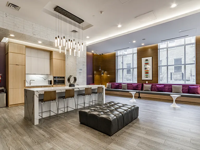 105 George St #713 — Photo 39
